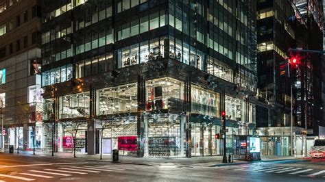 adidas stores in new york.